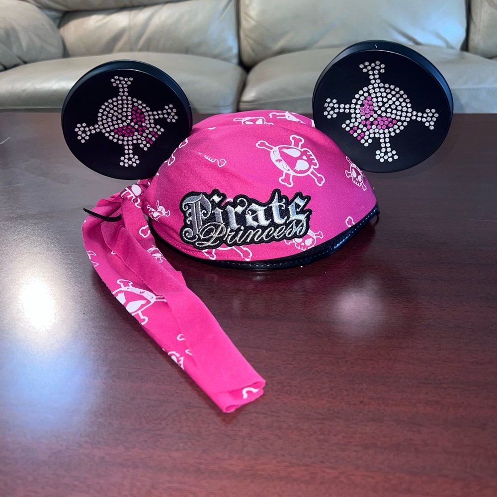 Disney Parks Pirate Princess Minnie Ears Hat – Pink Skull & Crossbones Bandana - Picture 2 of 4
